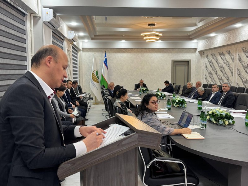 Ayni damda Ilmiy darajalarini beruvchi Ilmiy Kengash majlisi davom etmoqda.