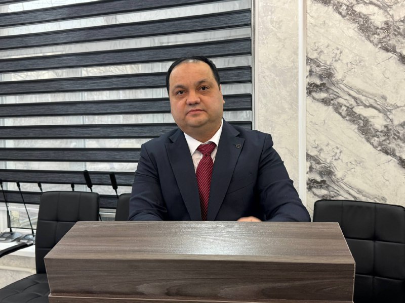 Ayni damda Ilmiy darajalarini beruvchi Ilmiy Kengash majlisi davom etmoqda.