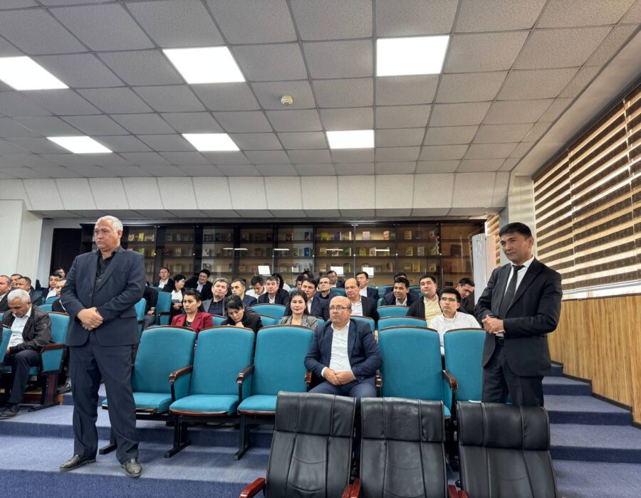 Institut hayotidan lavha