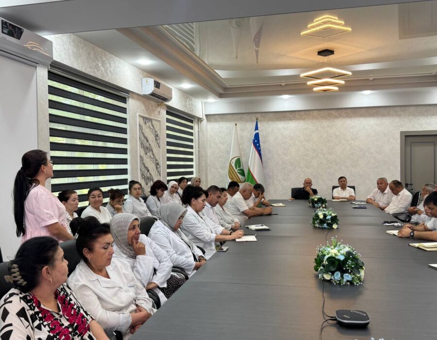 Institut hayotidan lavha